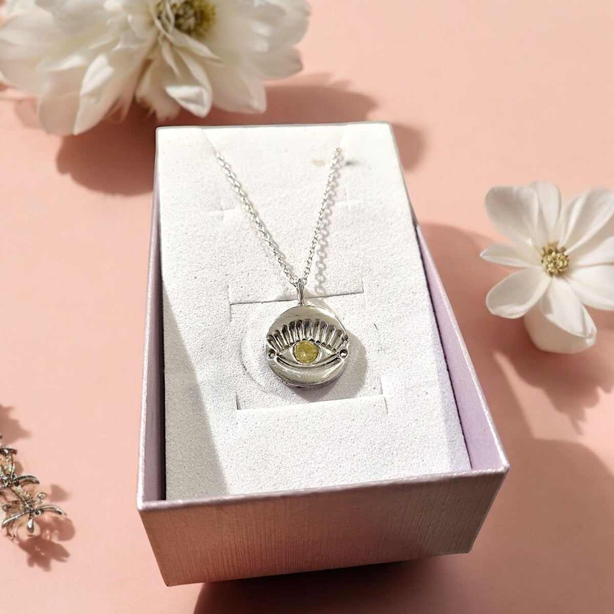 Eye Gemstone Necklace
