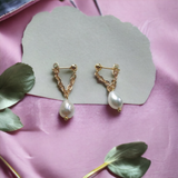 Freshwater Pearl and Gold Chain Stud Earrings