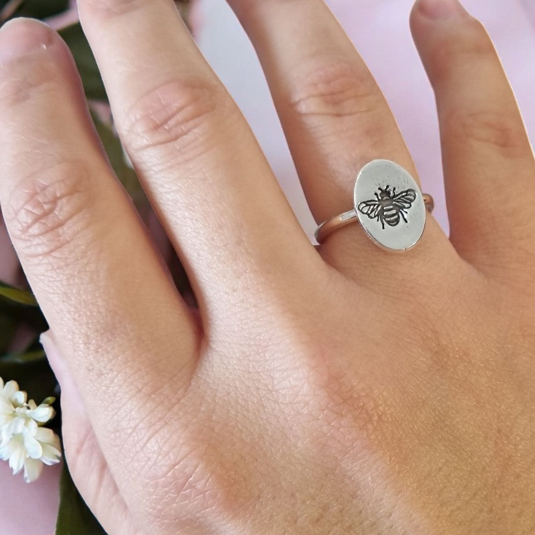 Oval Bee Ring