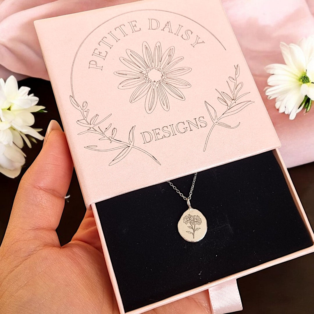 Birth flower Necklace on fully recycled silver